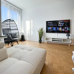 Cosy Two Bedroom In Appartement Bruxelles
