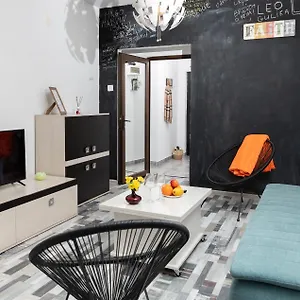 Old Deluxe - River View ! Appartamento Bucarest