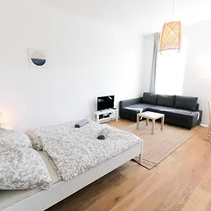 living-apartments-hasnerstrasse-1160.vienna-besthotels.com/
